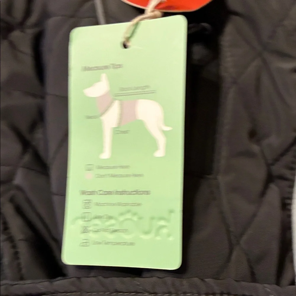 NWT Thermal Fleece Lined Dog Coat Grey M Reflective Winter Jacket Harness Hole